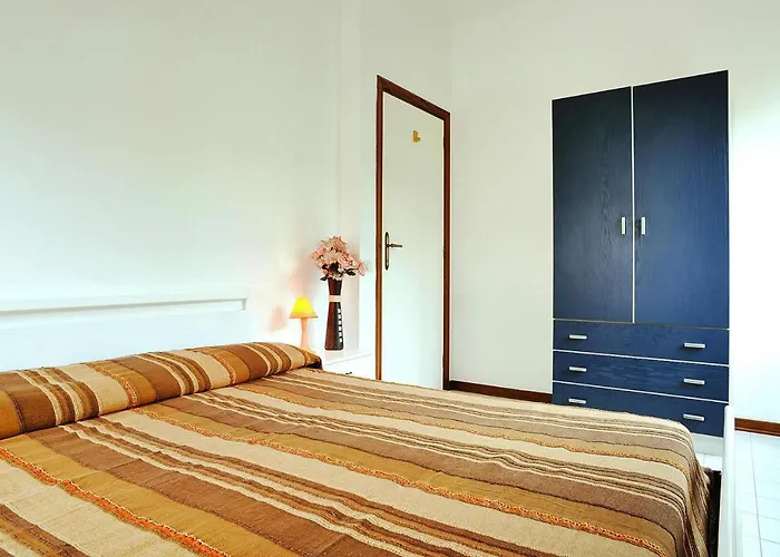 In With Parking Space Lägenhet